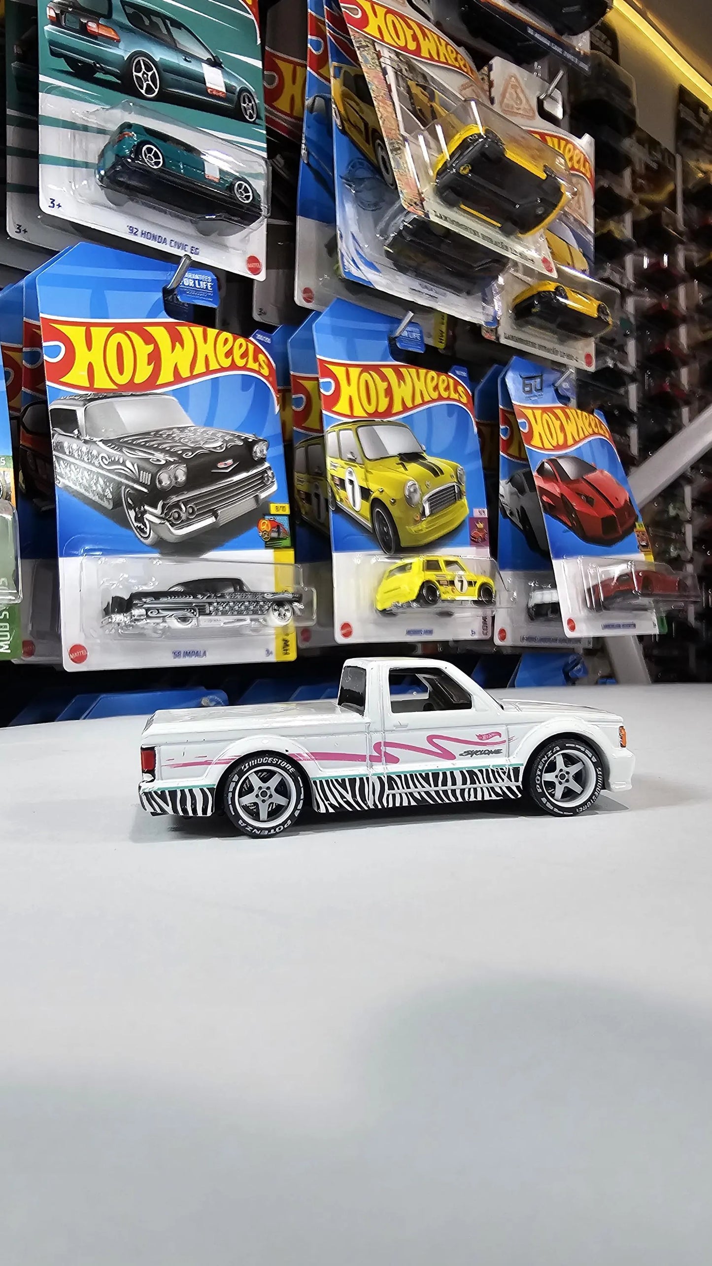 Custom Hotwheels 91' GMC Cyclone