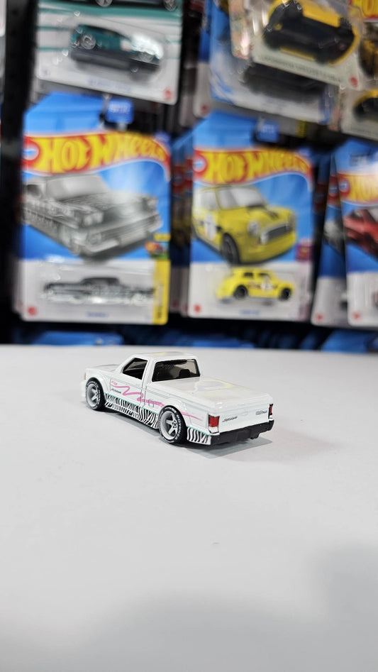 Custom Hotwheels 91' GMC Cyclone