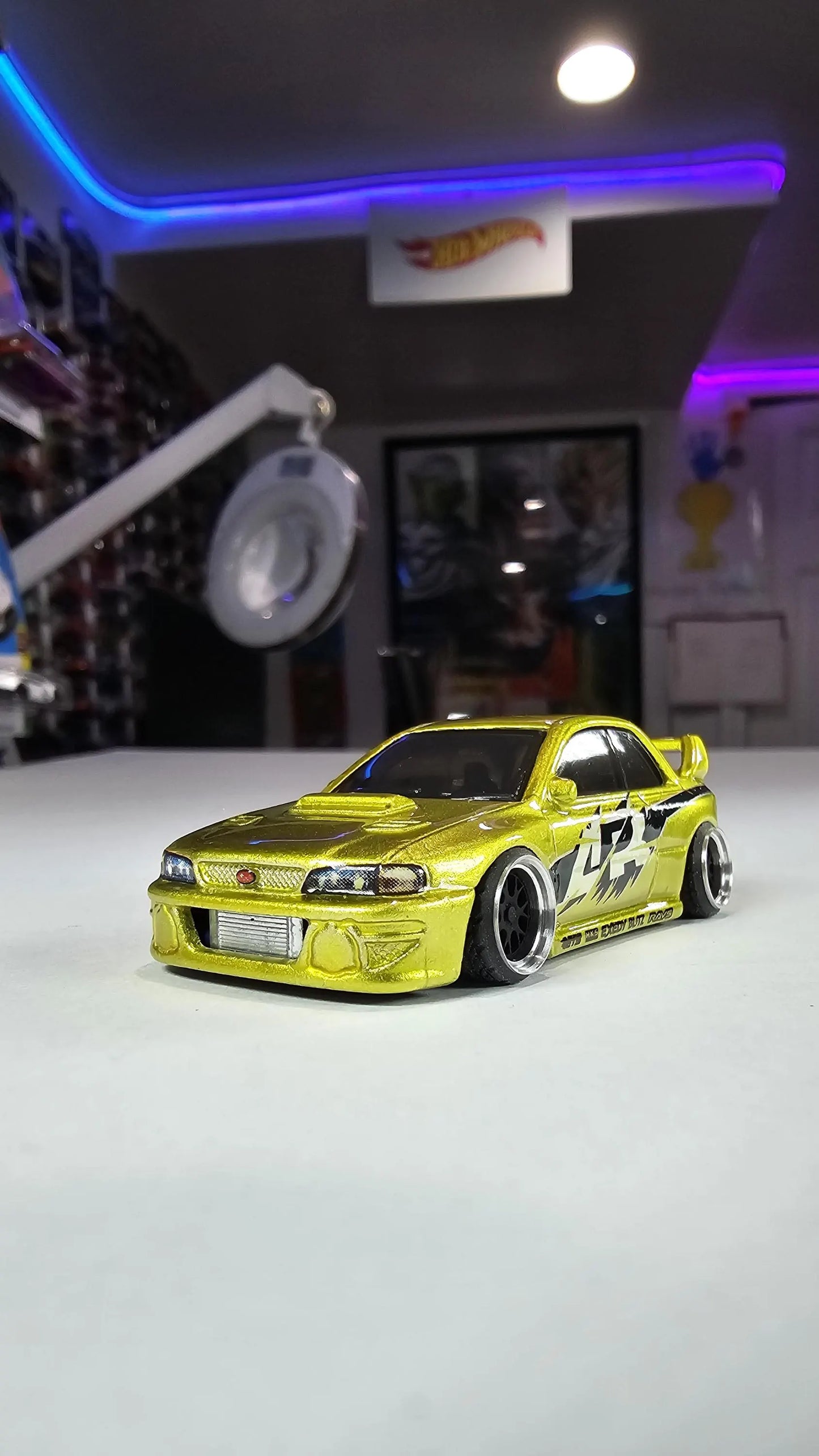 Custom Hotwheels Subaru Impreza 22B STI