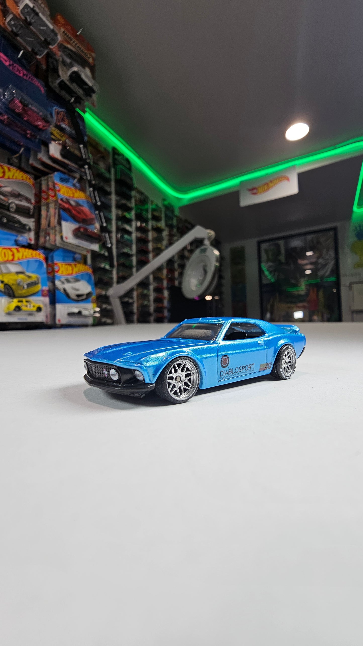 Custom Hotwheels Ford 69 Mustang Boss 302