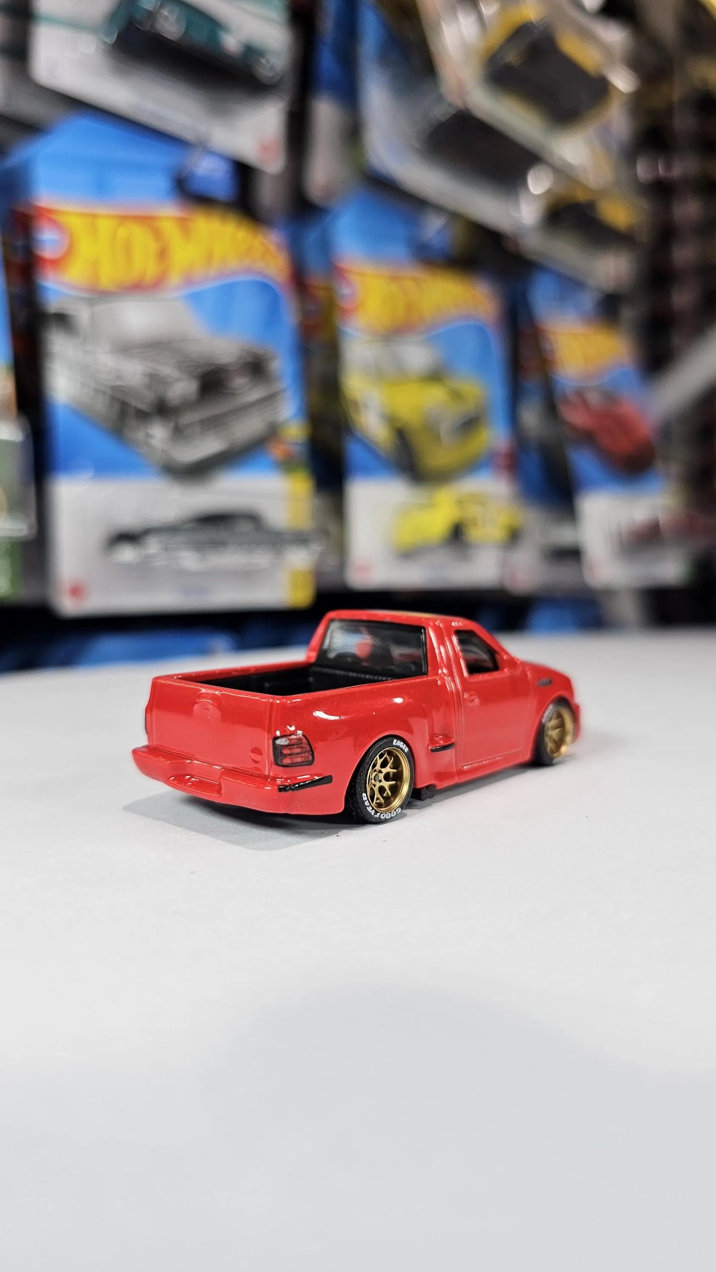 Hotwheels Custom 99 Ford F-150 SVT Lightning