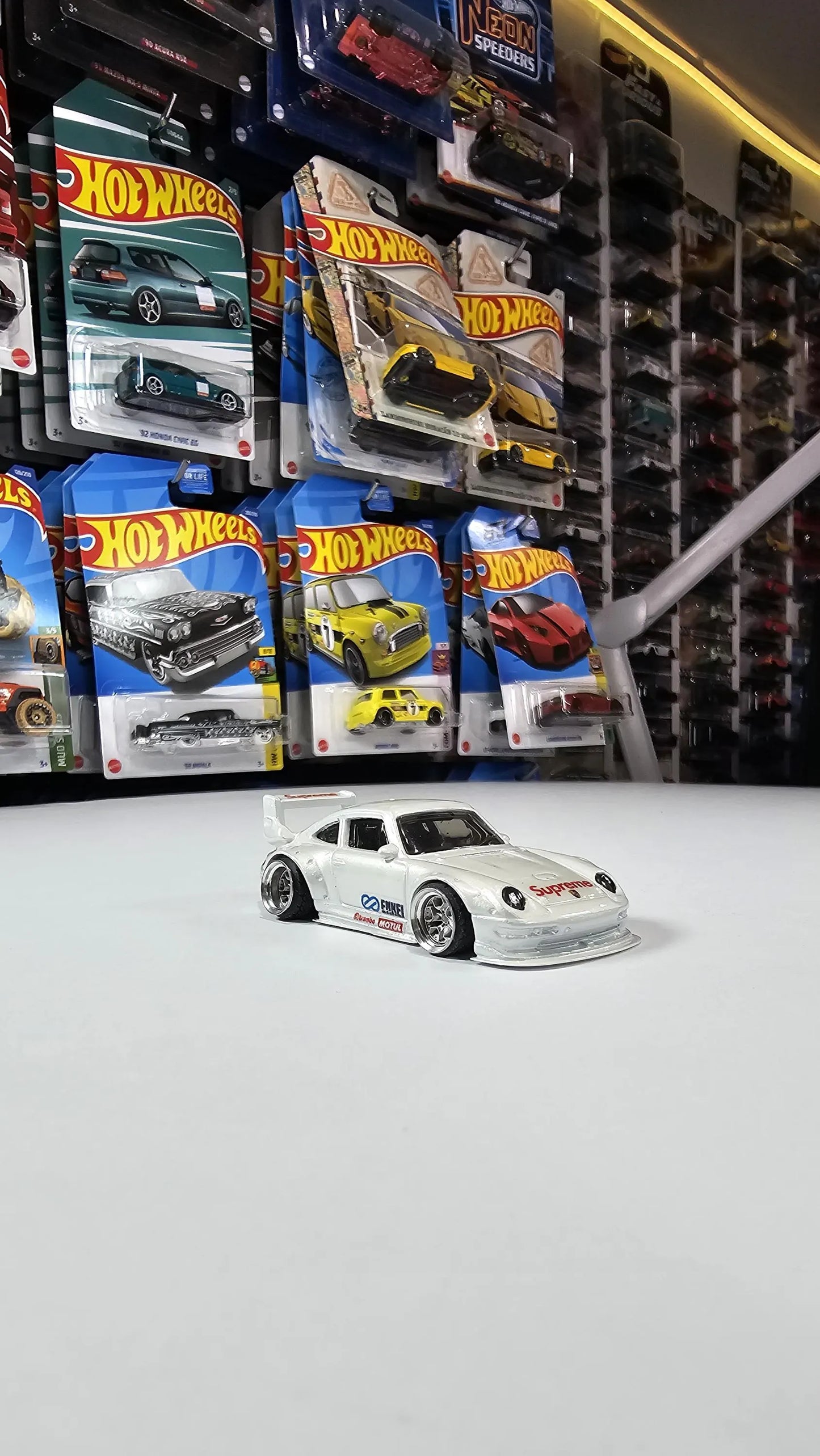 Custom Hotwheels Porsche 993 GT2