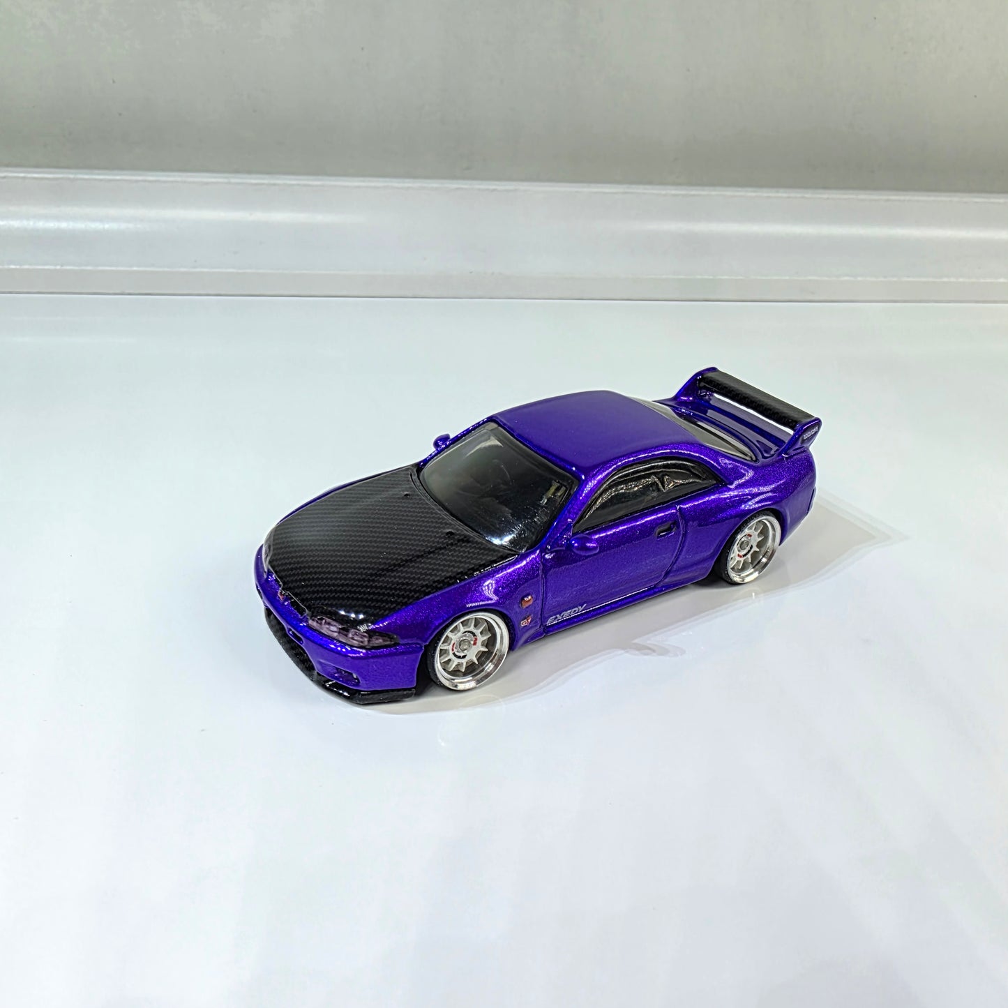 Custom Hotwheels Nissan Skyline GT-R33