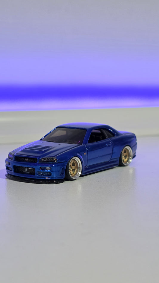 Custom Nissan Skyline GT-R34